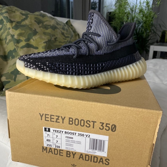💥💥4️⃣0️⃣0️⃣💥💥YEEZY BOOST 350 V2 Carbon - Picture 3 of 4